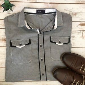 Men’s collared button up
